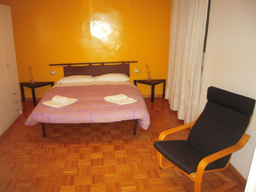 Bed And Breakfast Al Viale Papa Giovanni Bergamo Buitenkant foto